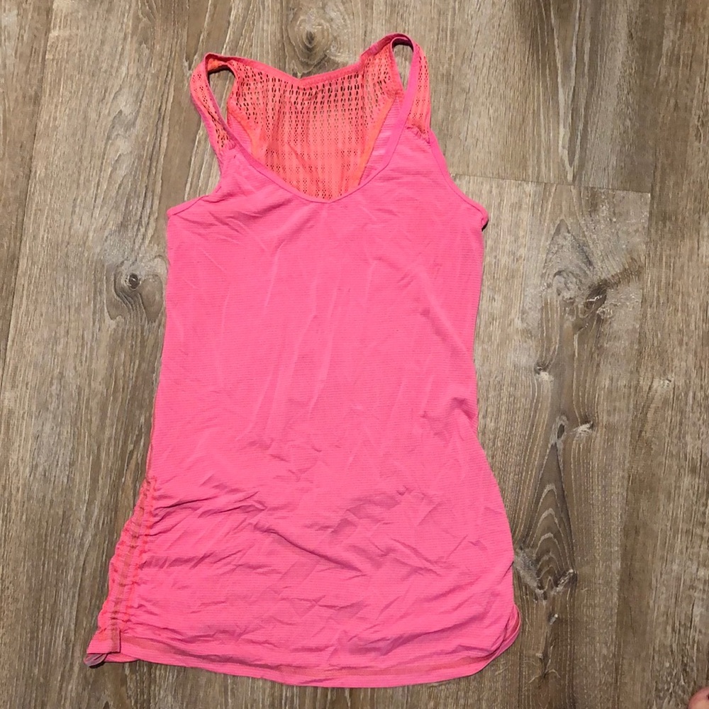 Lululemon tank